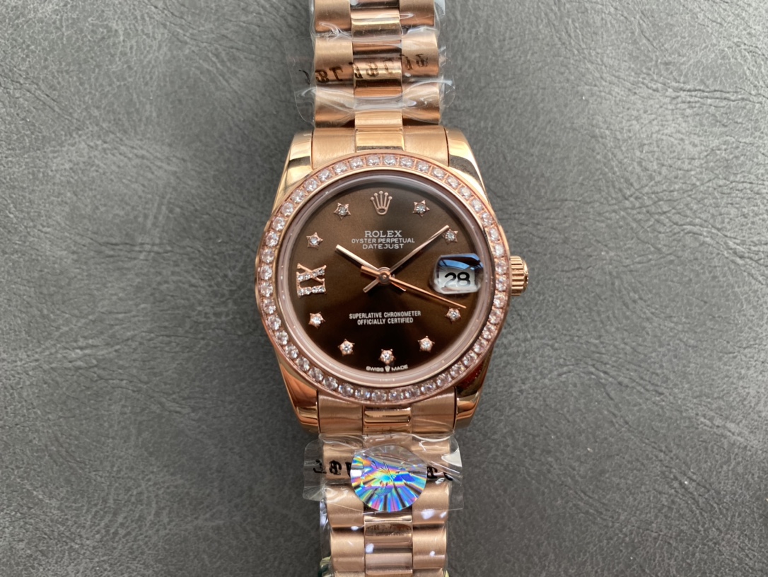 Rolex Datejust Luxury Watch, 31mm 18K Rose Gold Case, Calibre 2235 Movement, 18K Rose Gold Jubilee Bracelet with Diamond Bezel and Markers