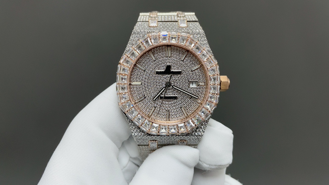 Audemars Piguet Royal Oak Luxury Watch, 40mm Two - Tone (Rose Gold & Silver - Tone) Diamond - Set Case, Automatic Movement, Diamond - Encrusted Metal Strap