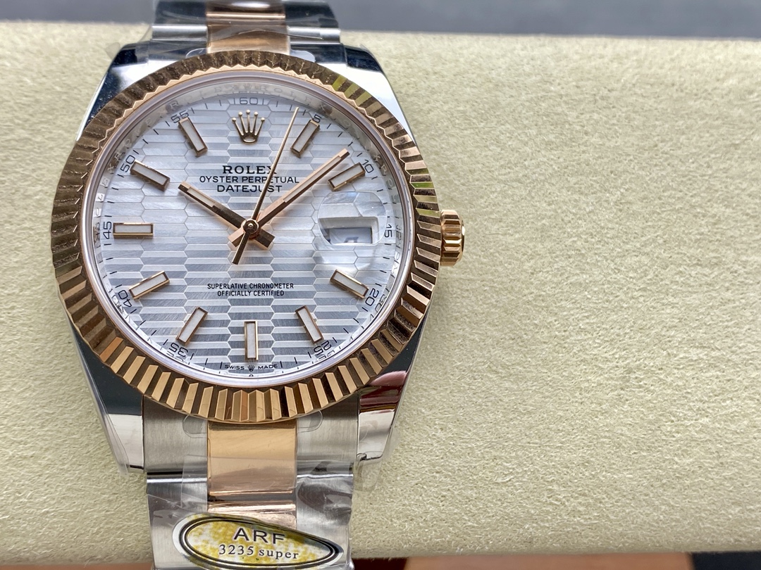 Rolex Oyster Perpetual Datejust 41mm Stainless Steel & 18K Rose Gold Automatic Watch (Caliber 3235)