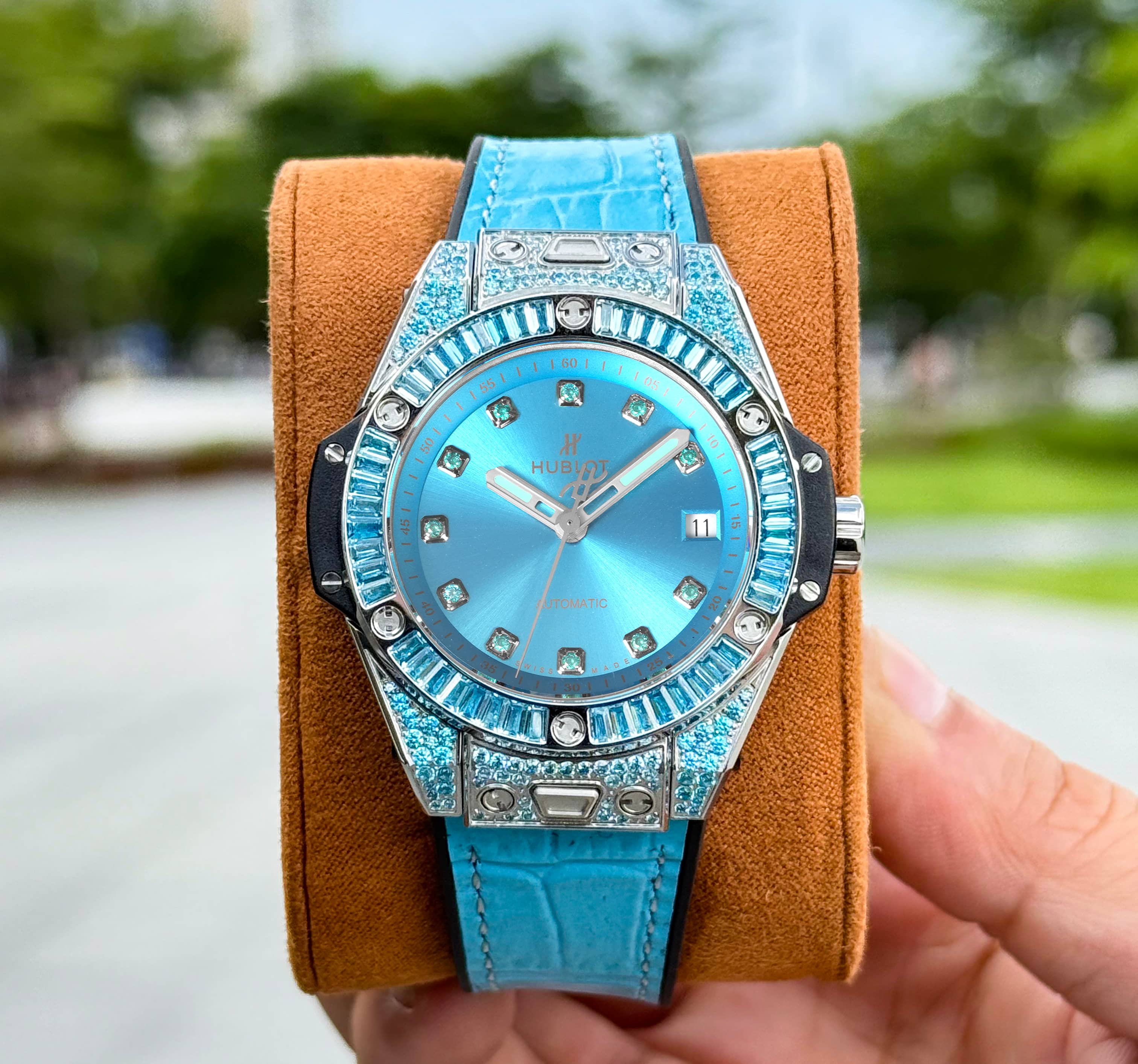 Hublot Big Bang ~42mm Titanium & Blue Gem-Set Automatic Watch (Caliber HUB4700)