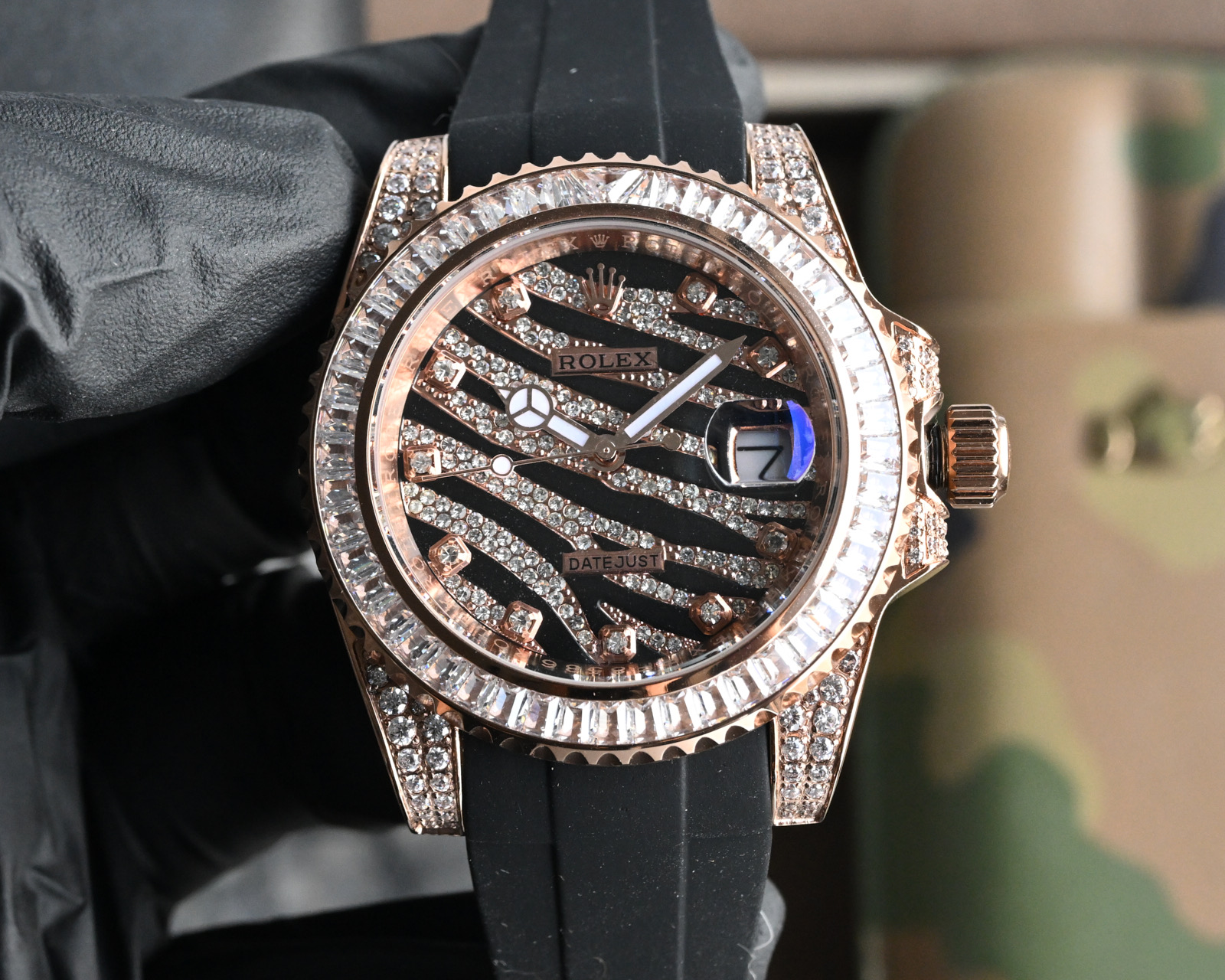Rolex Datejust ~41mm 18K Rose Gold Diamond-Set Automatic Watch (Caliber 3235)