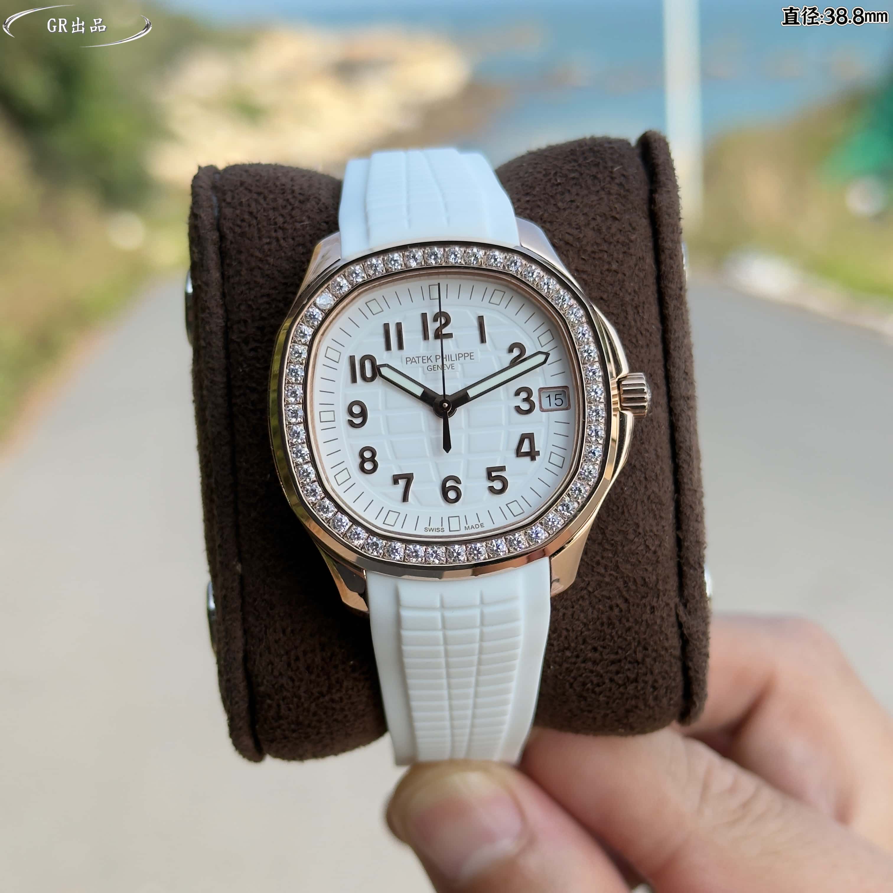 Patek Philippe Aquanaut Diamond - Set Bezel Watch, 38.8mm, Calibre 324 SC Movement
