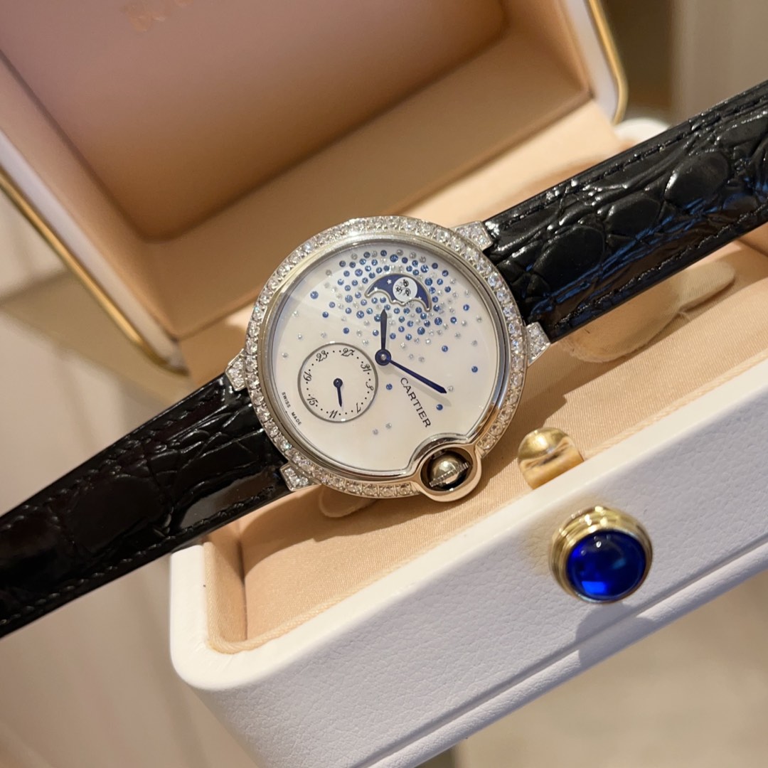 Cartier Ballon Bleu de Cartier 33mm Diamond - Set Mother - of - Pearl Moon Phase Watch, Calibre 9919 MC