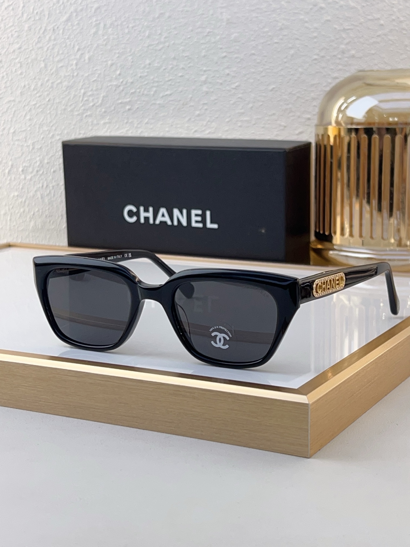 Chanel Cat - Eye Sunglasses with Lilac Acetate & Gold - Plated Logo (Model: CH5507)