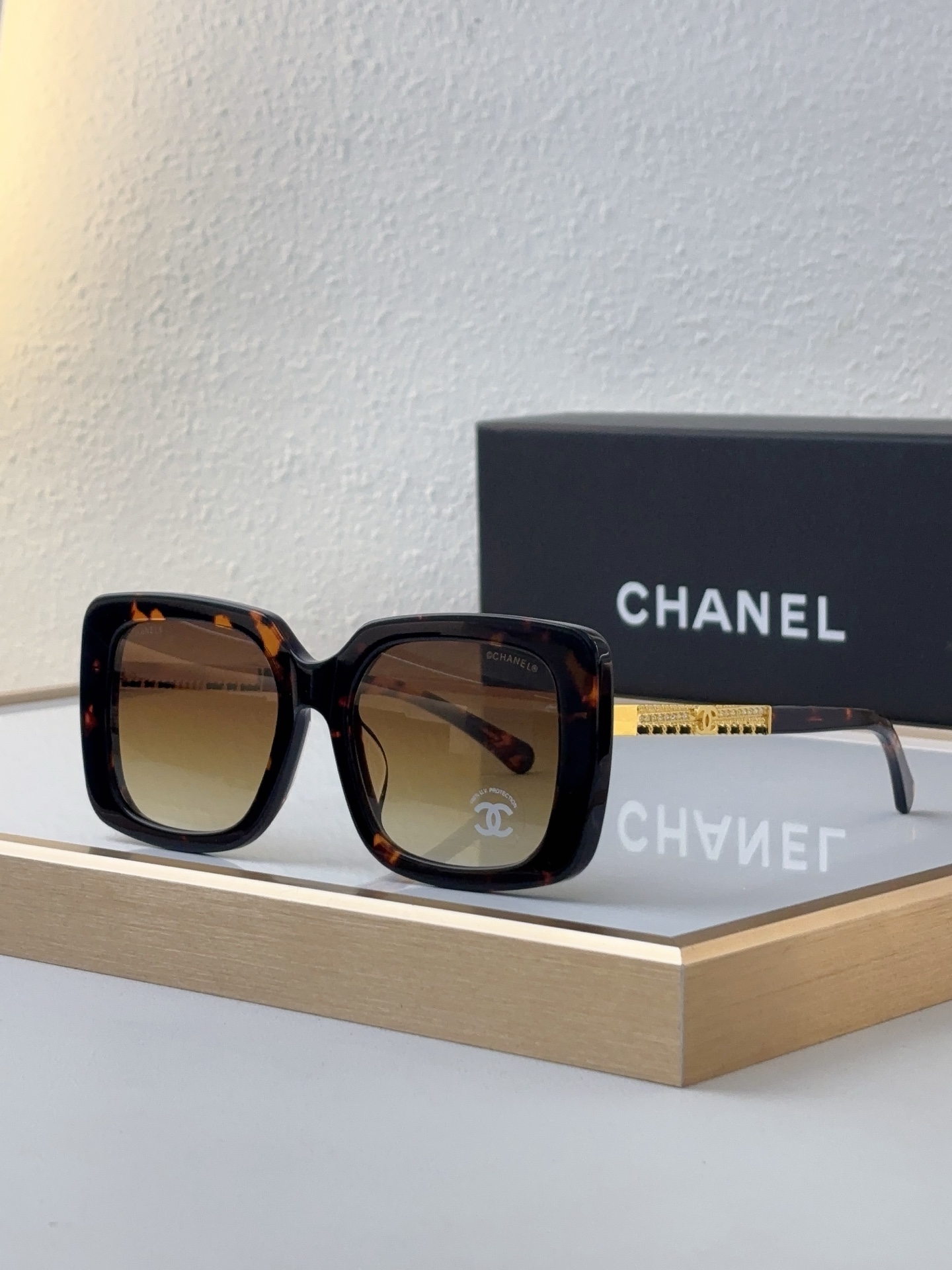 Chanel Oversized Square Sunglasses with Tortoiseshell Acetate & Gold - Chain Temples (Model: CH5492)