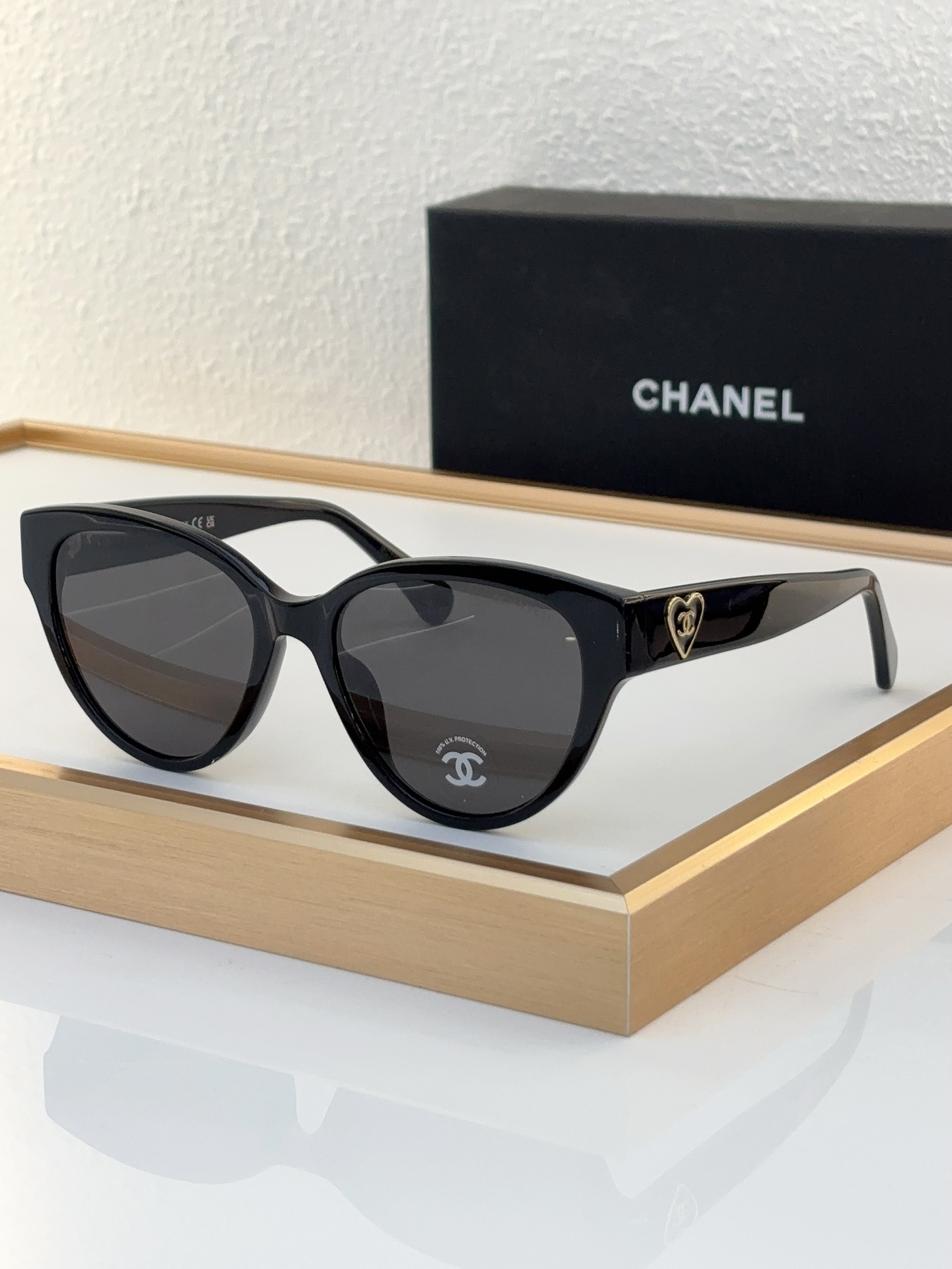 Chanel Black Acetate Cat - Eye Sunglasses with Gold Heart - CC Accents (Model: CH5501)