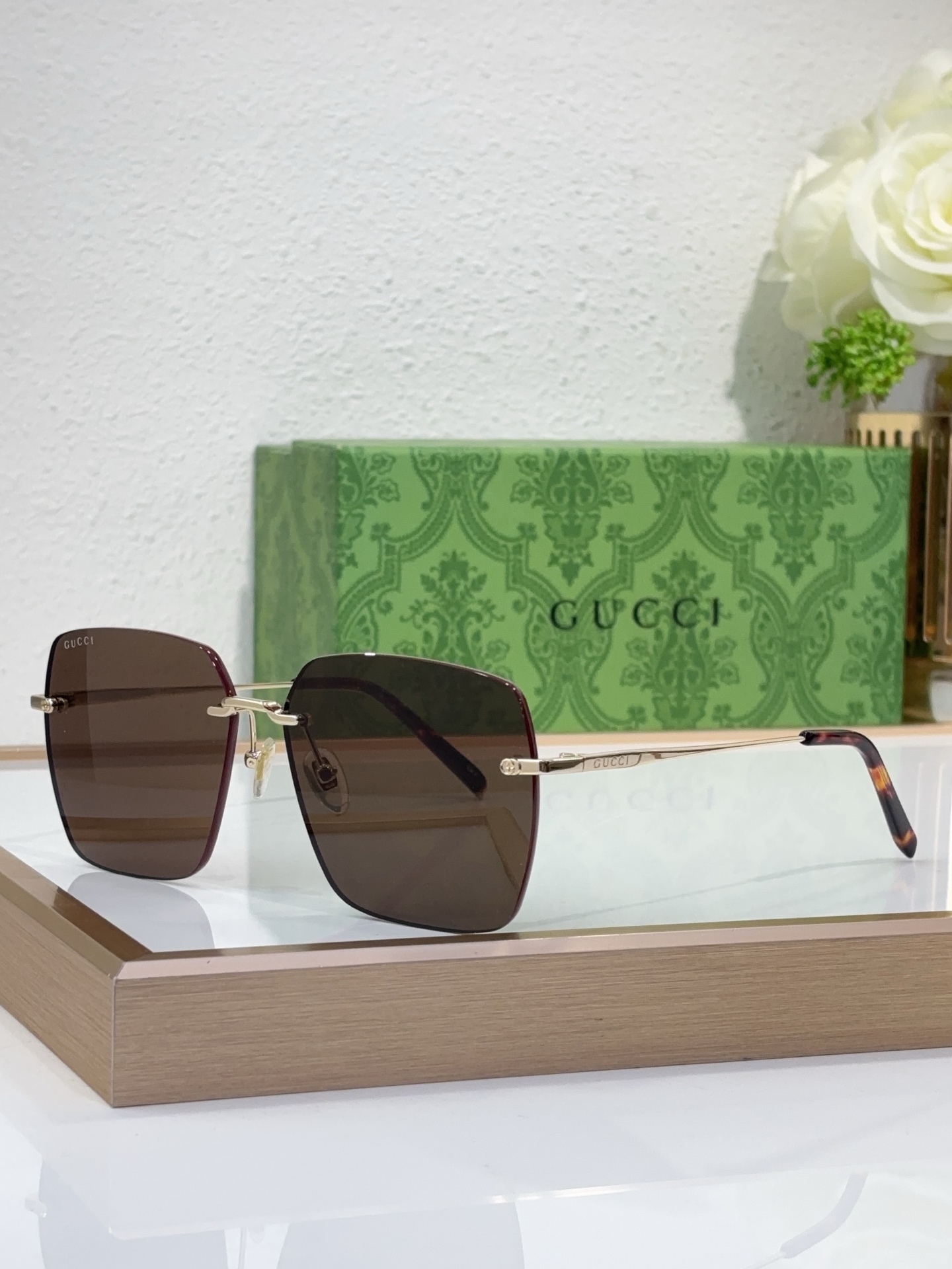 Gucci Gold - Tone Metal Square Rimless Sunglasses with Tortoise - Effect Temples (Model: GG1355S)
