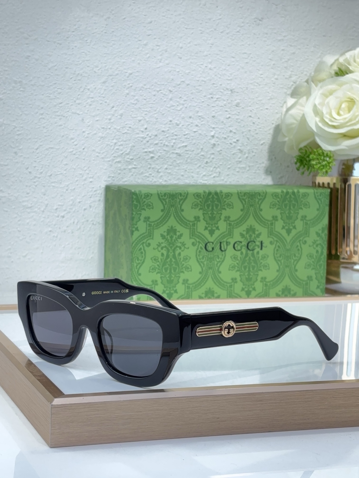 Gucci Square - Cat - Eye Black Acetate Sunglasses