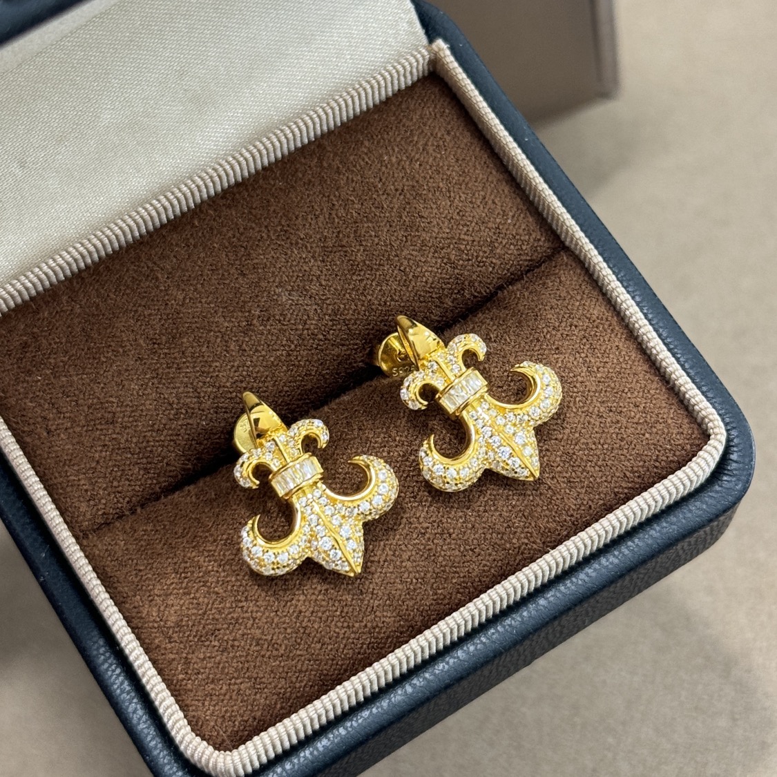 Chrome Hearts - Style Diamond - Inlaid Silver Earrings
