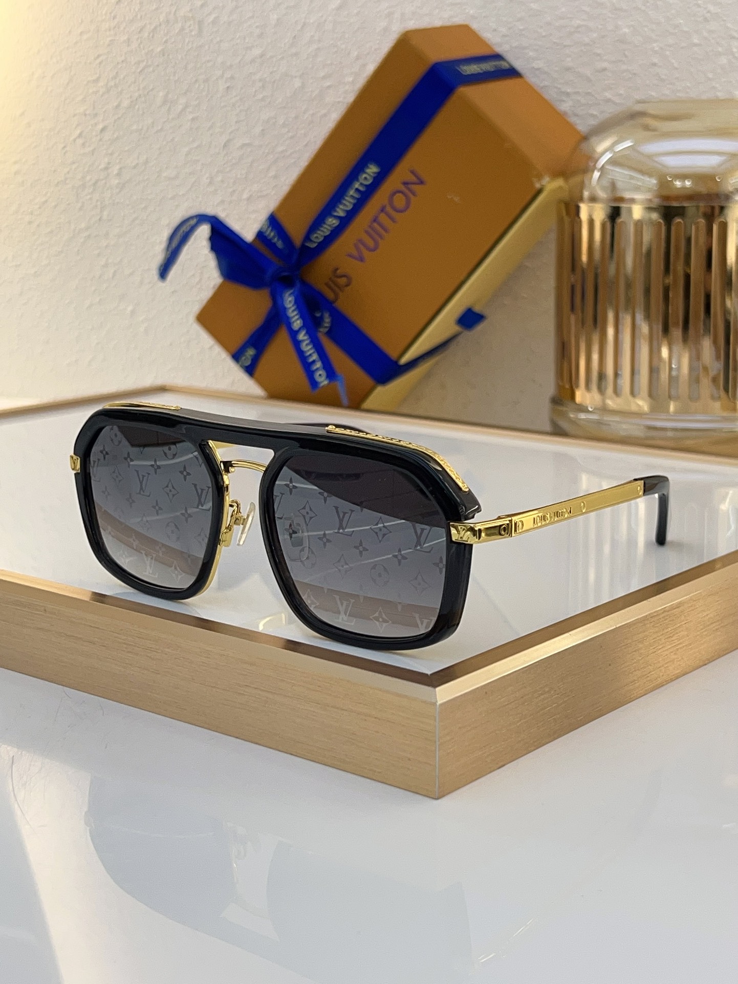 Louis Vuitton Double - Bridge Aviator Sunglasses with Tortoiseshell Acetate - Z1728E