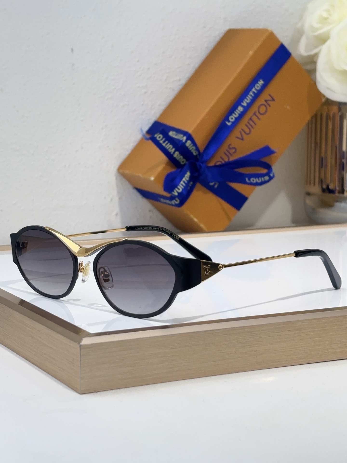 Louis Vuitton Z1714E Cat - Eye Green Acetate Sunglasses