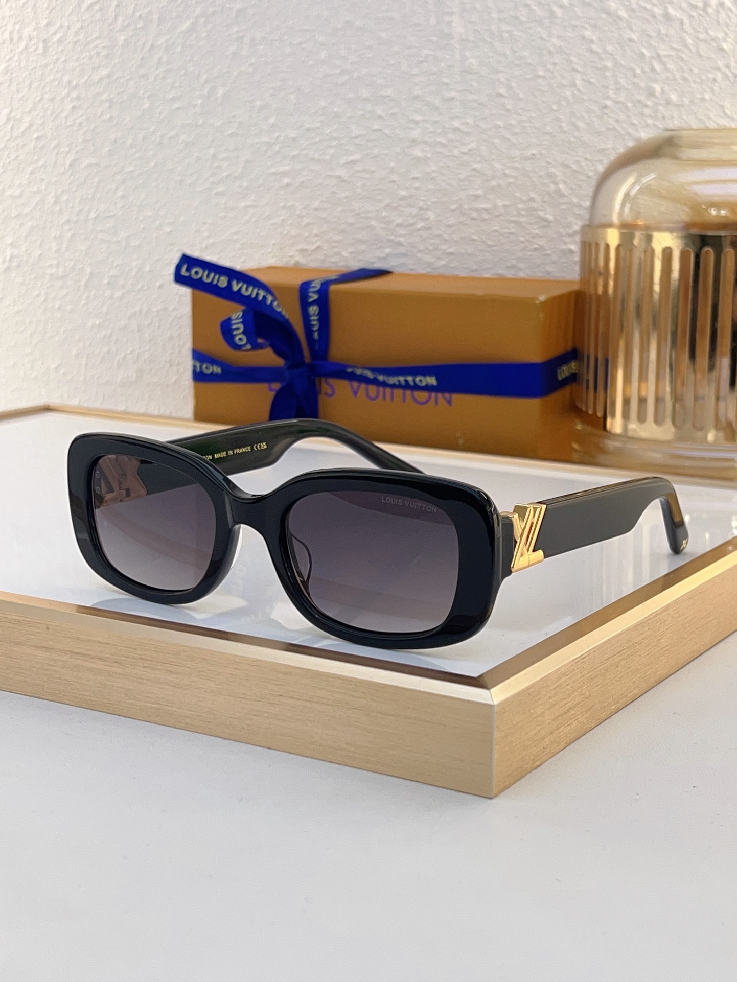 Louis Vuitton Z1705E Ivory Acetate Square Sunglasses