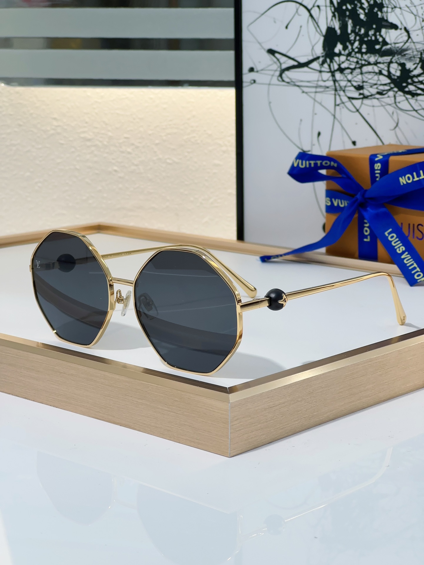 Louis Vuitton Z2940E Octagonal Sunglasses