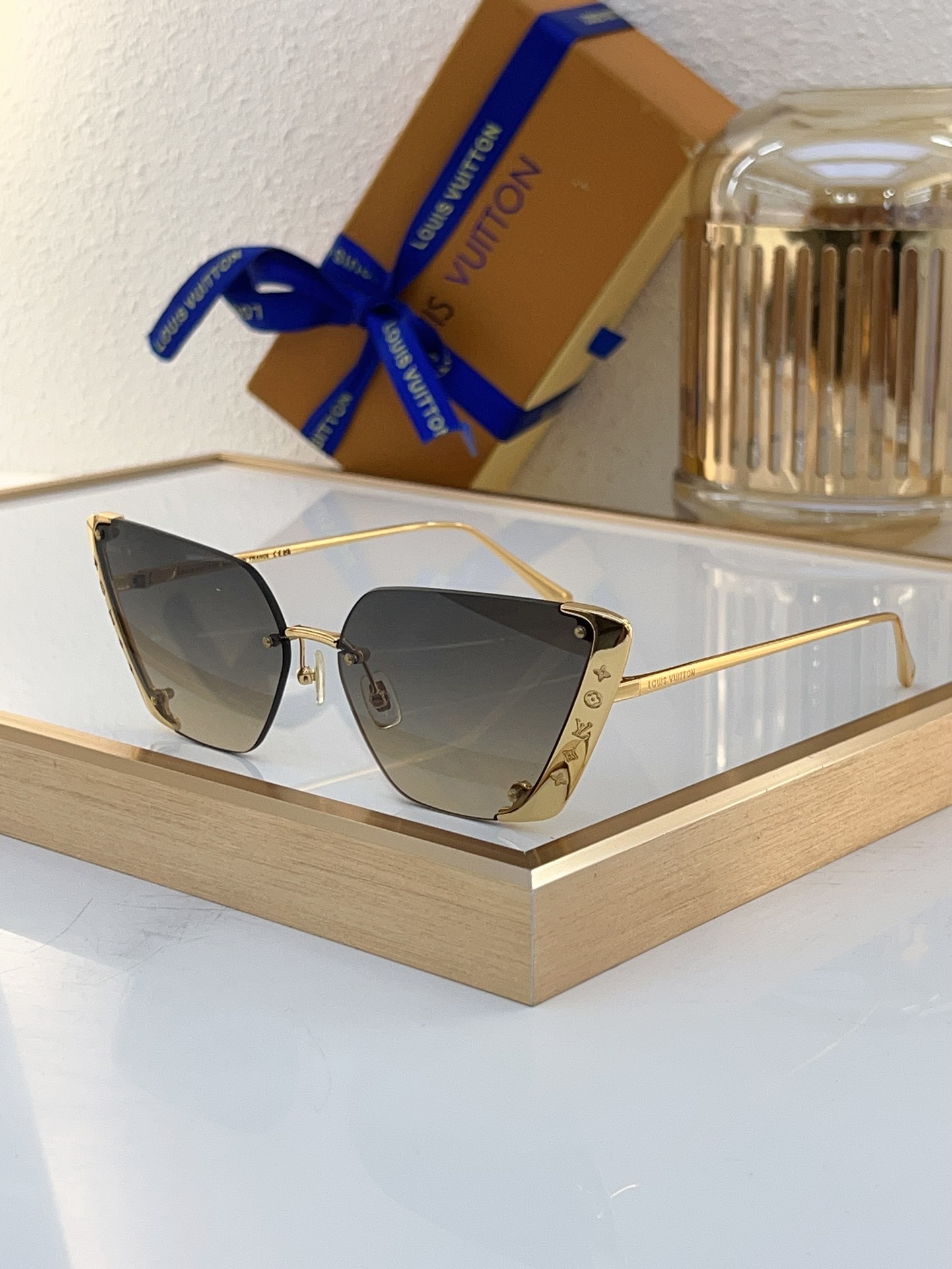 Louis Vuitton Z2910E Cat - Eye Sunglasses