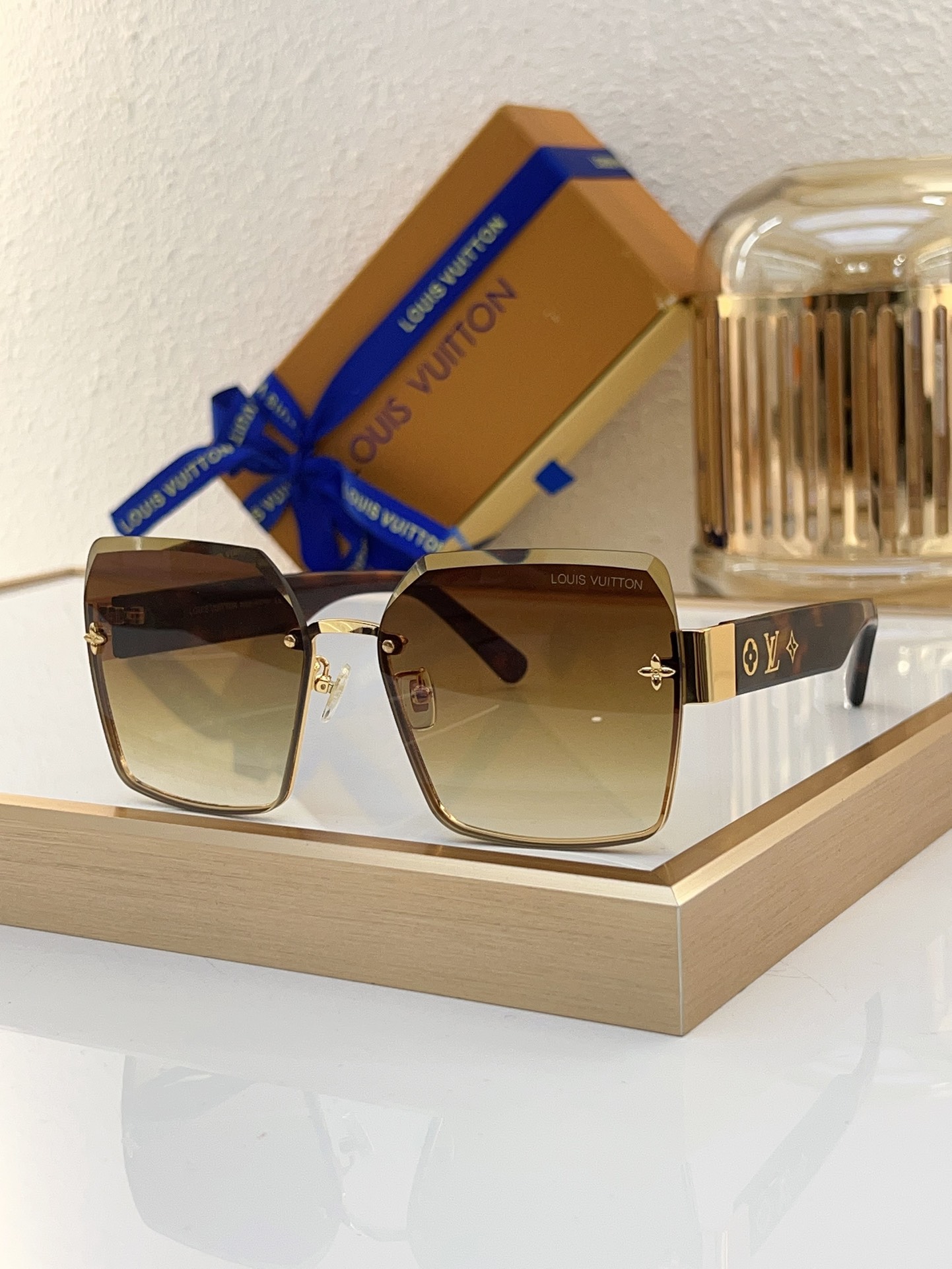 Louis Vuitton Z2660E Square Semi - Rimless Sunglasses