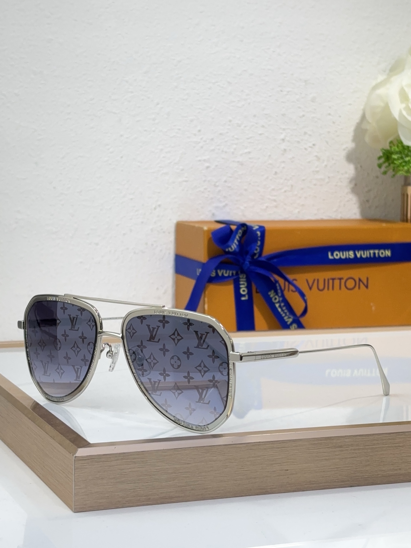 Louis Vuitton Z2310E Monogram Aviator Sunglasses