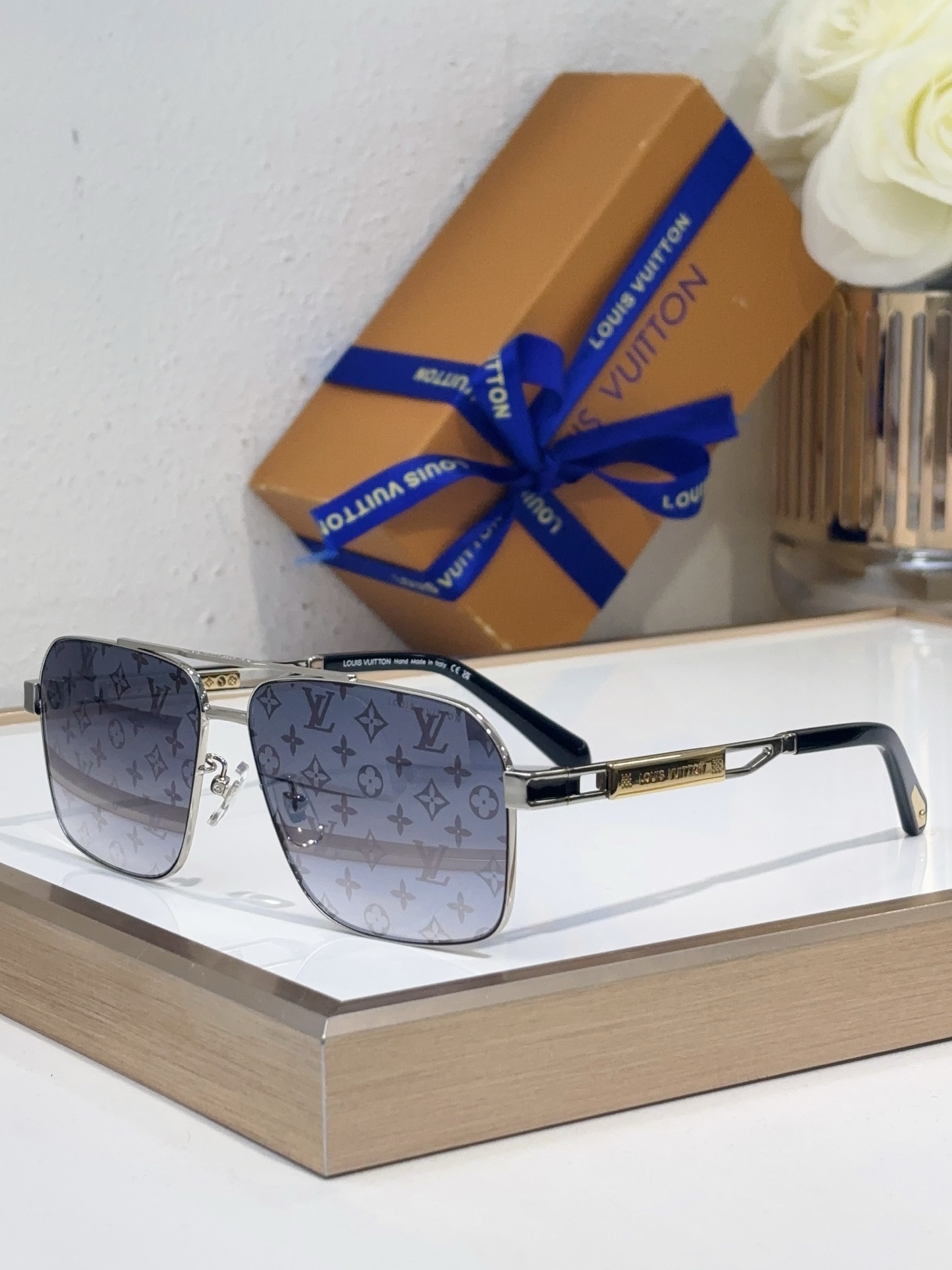 Louis Vuitton Z2210E Monogram Square Metal Sunglasses