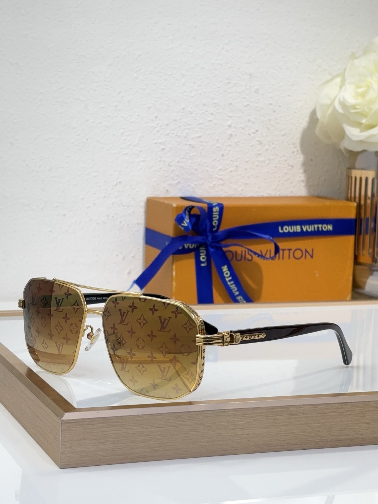 Louis Vuitton Z2050E Monogram Square - Aviator Sunglasses