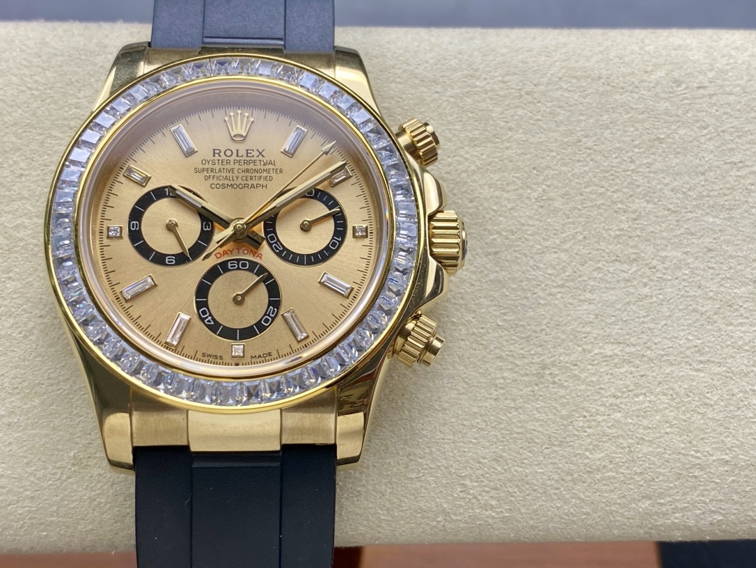 Rolex Oyster Perpetual Cosmograph Daytona – Yellow Gold with Baguette Diamond Bezel (Approx. 40mm)